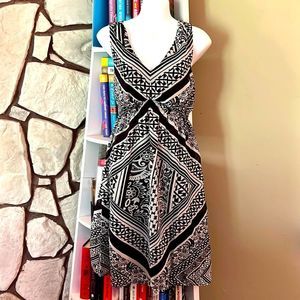 Women’s Black and White Mossimo Dress - Size Medium